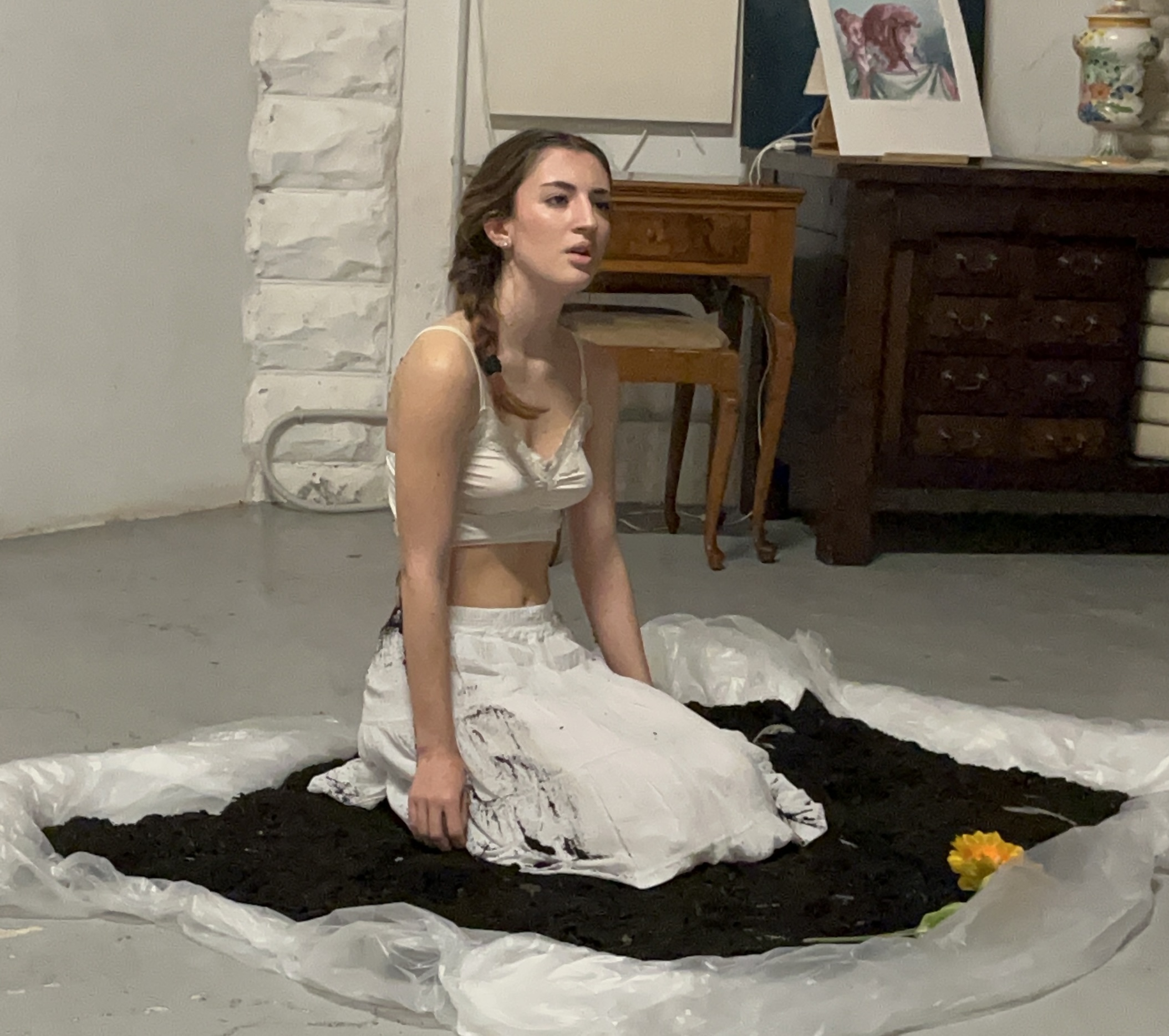 Antigone e l’immaginazione come forma di presenza, di resistenza e di trasformazione della realtà- Intervista a Simona Adelaide Martini