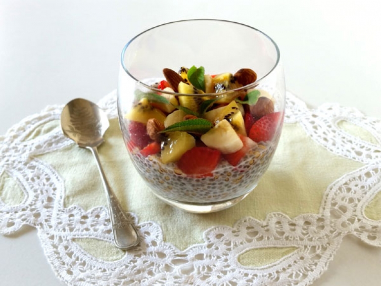 Chia Pudding con kiwi, fragole e banana|||